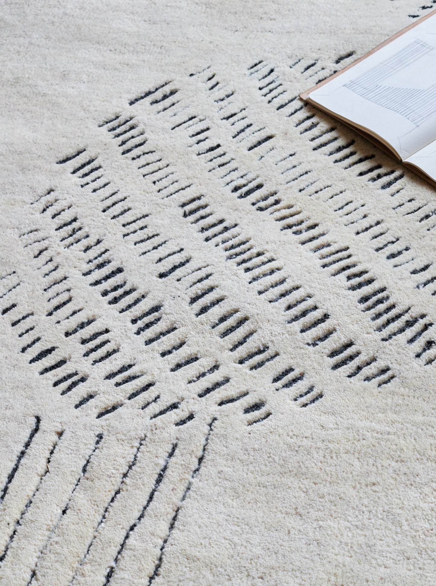 Pli | Craftmanship | Volver Studio