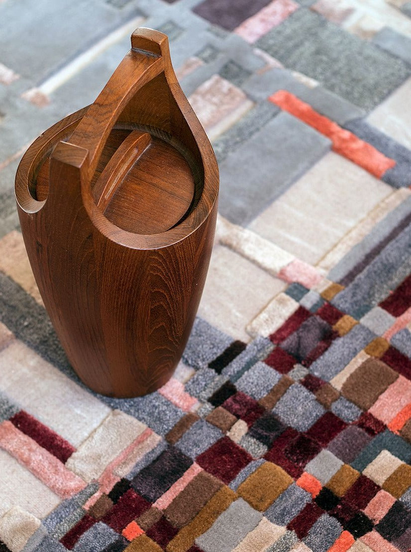 Urban Cornel Red | Craftmanship | Volver Studio